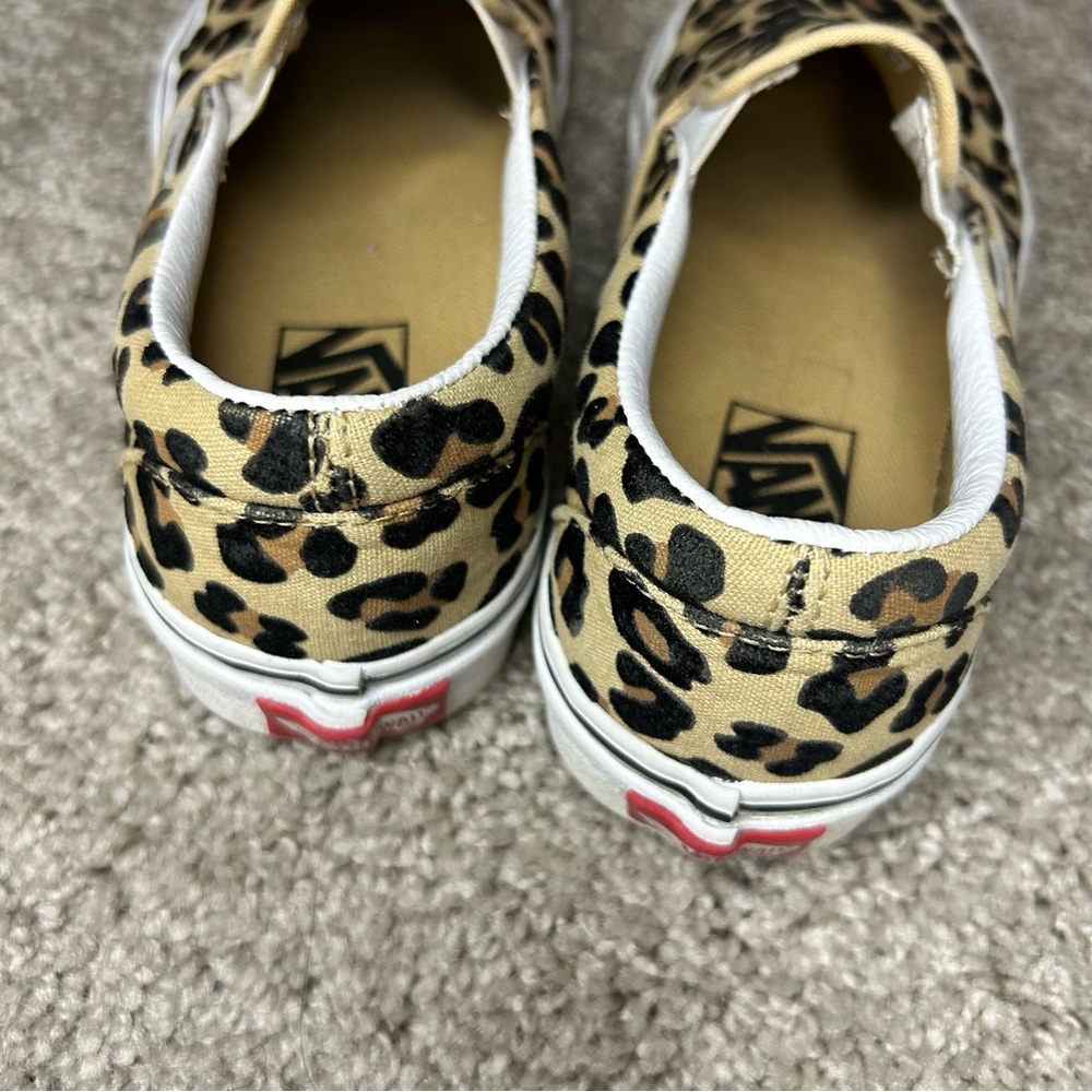 Women’s cheetah print vans - Picture 3 of 3